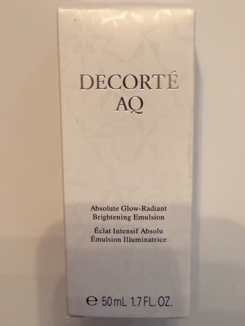 NIB Decorte AQ Absolute Glow-Radiant Brightening Emulsion 50 mL